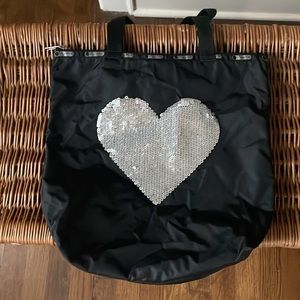 LeSportsac Heart Tote EUC